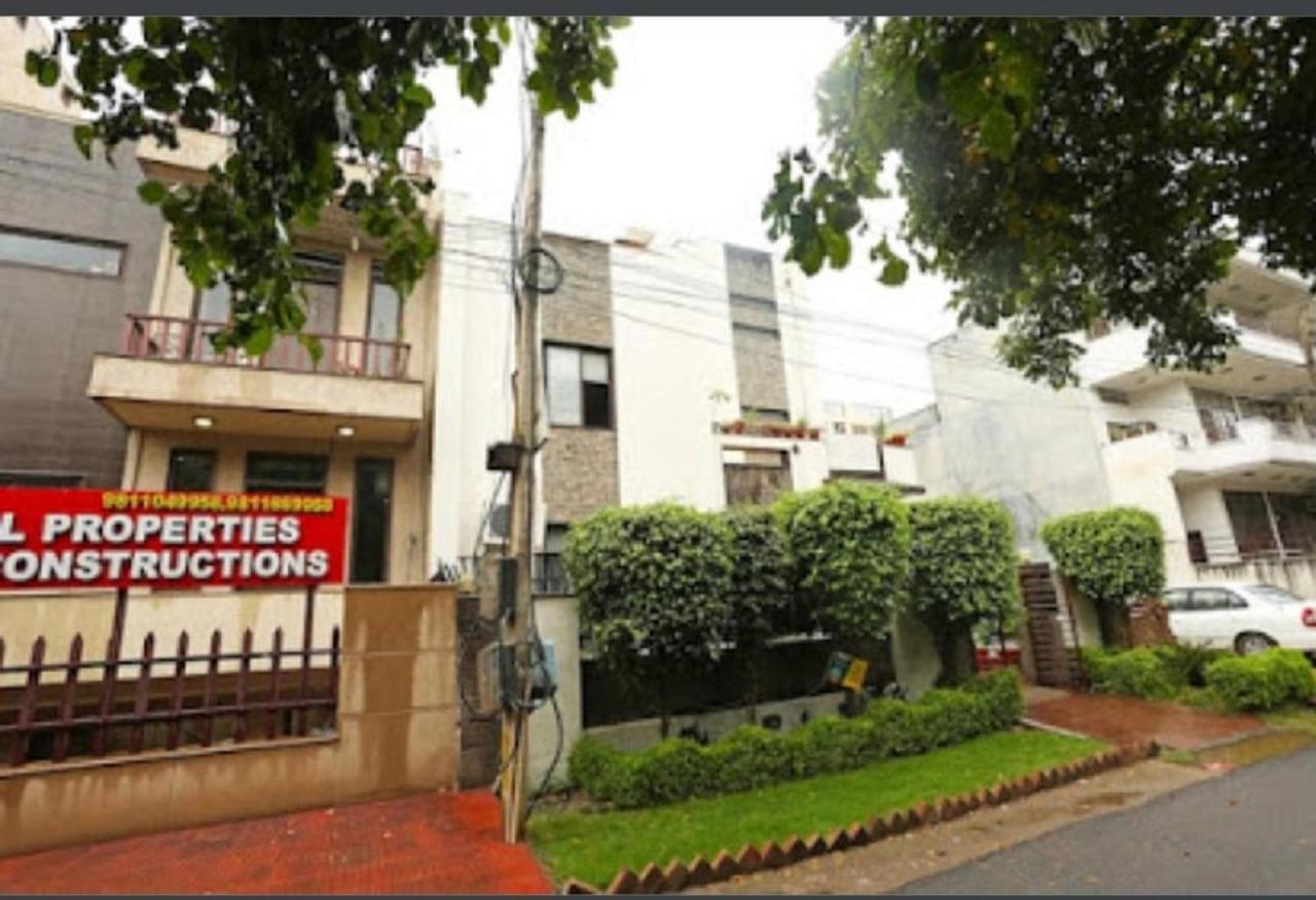 Hotel Pacific Inn Huda City Centre Gurgaon Exterior photo